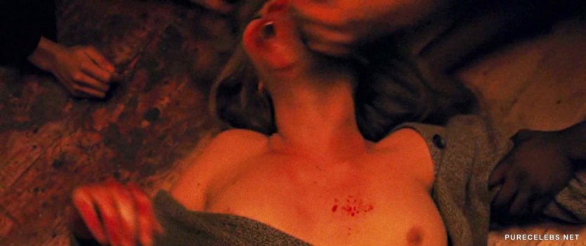 Jennifer Lawrence красный Воробей
