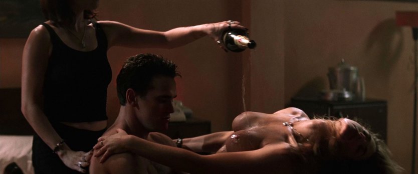 Дикость (1998) нив Кэмпбелл и Дениз Ричардс