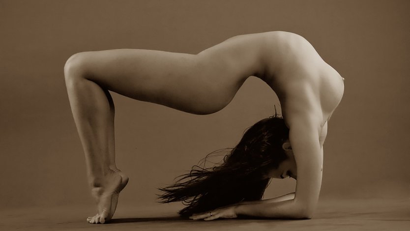 Alicia Sacramone - гимнастика ню