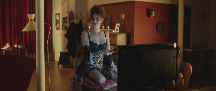Одри Флеро в фильме 1+1 nude