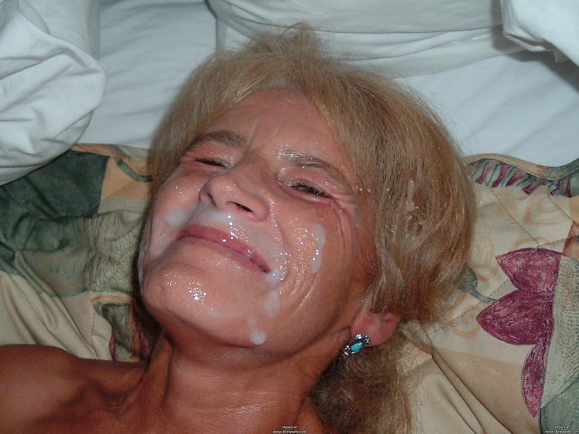 Обконченное лицо бабушки