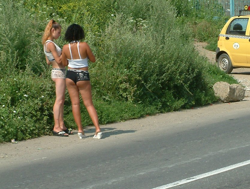 Девочки легкого поведения
