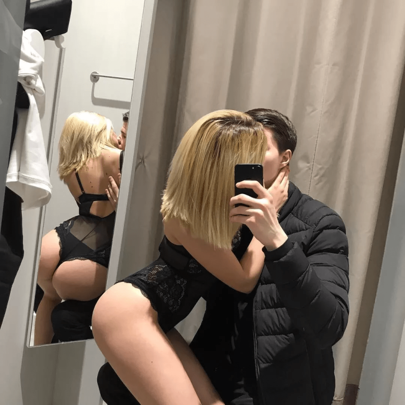 В примерочной